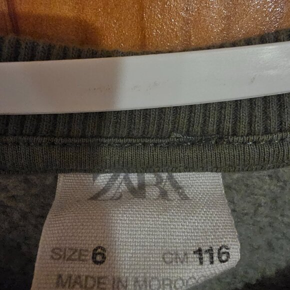 2 Piece Girls Size 5/6 Shirts - Picture 3 of 7